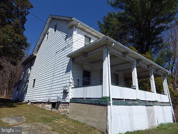 2nd image of 1923 E Grand Ave