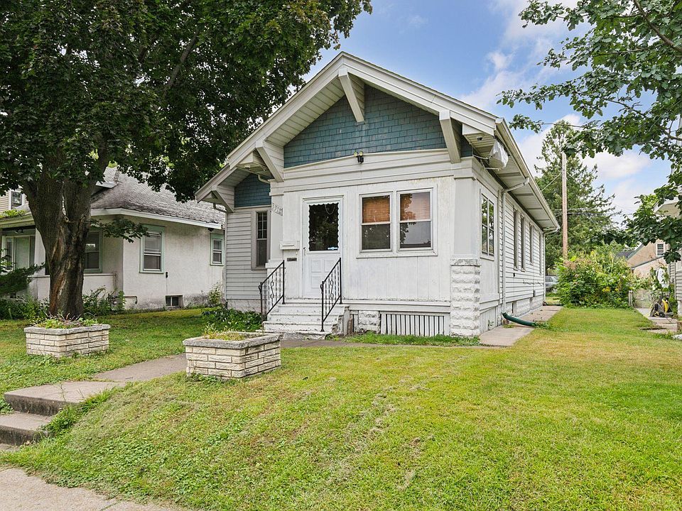 1st image of 1318 Charles Ave