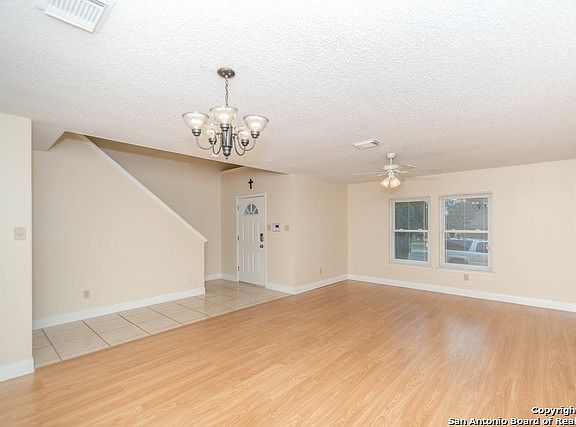 3rd image of 6326 Beech Trail Dr