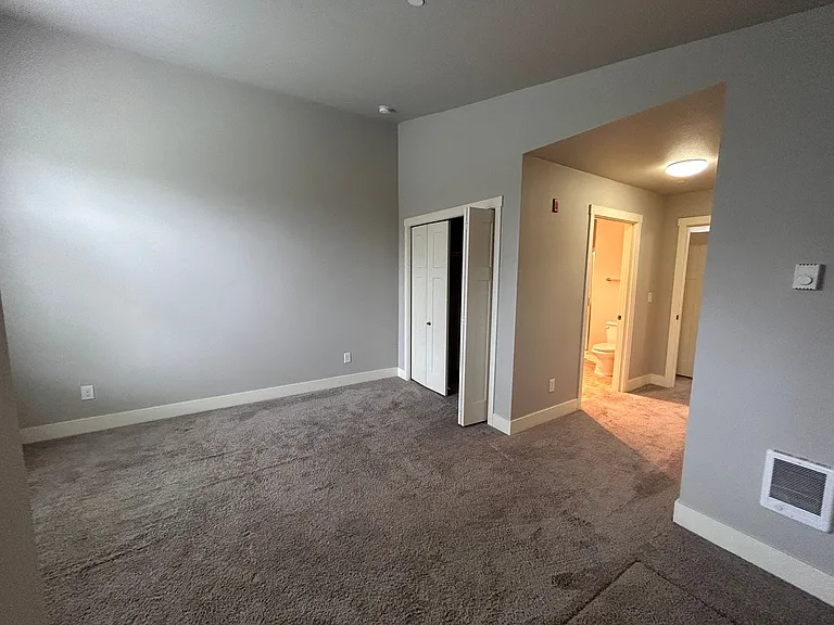 30625 SW Willamette Way E — Photo 37
