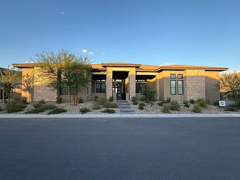 4778 Outlook Peak St