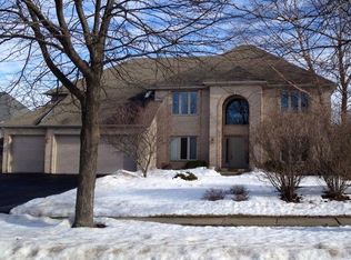 982 Jennifer Ct, Sugar Grove, IL 60554