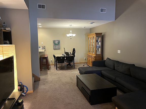 3rd image of 17037 Eagleview Ln