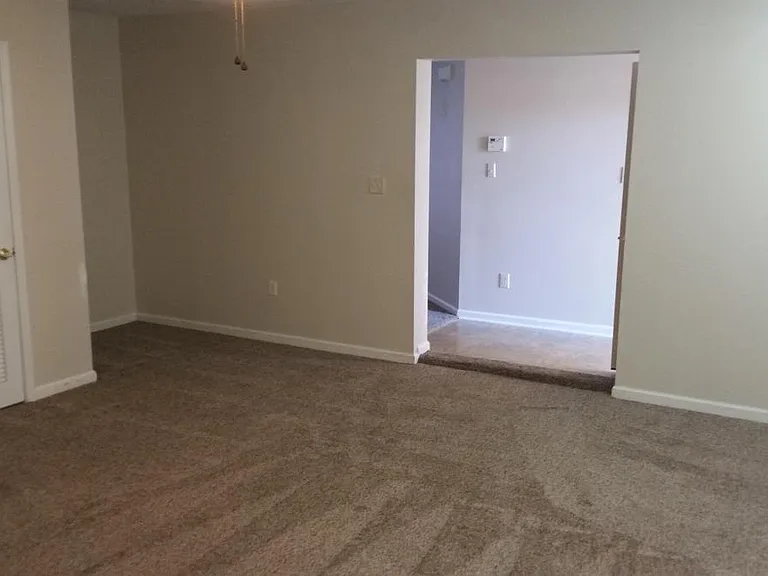 1078 Fairlane Ct — Photo 13