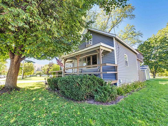 4th image of 1746 Island Ct