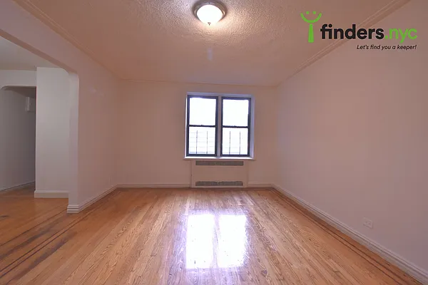 Rented by Clove Realty LLC | media 7