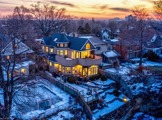 91 Mountain Park Ave, Hamilton, ON L9A 1A1