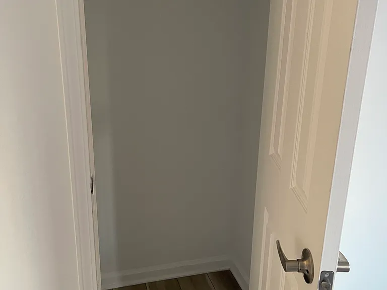 1020 E Main St #5 — Photo 16