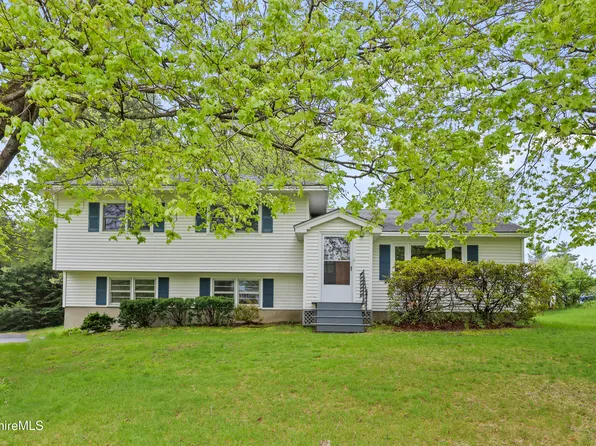 35 Bruce Dr, Dalton, MA 01226