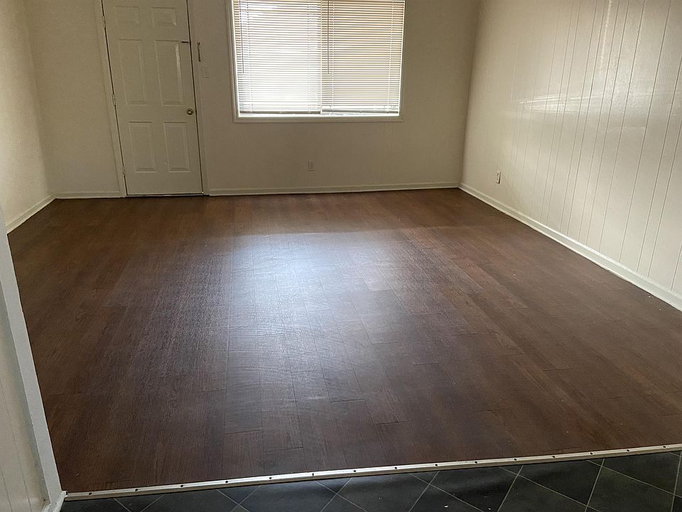 1st image of 411 Northside Dr APT B8