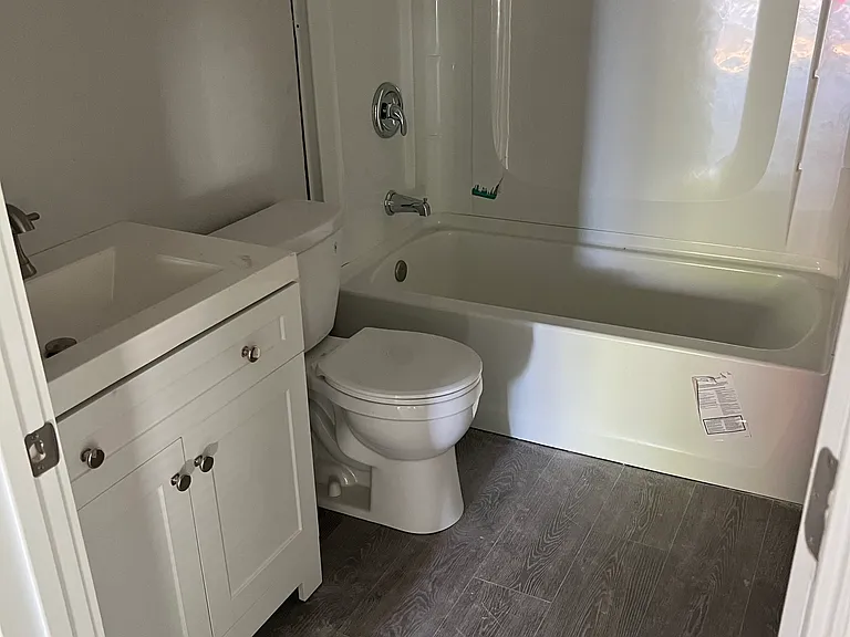 122 Escuela — Photo 1