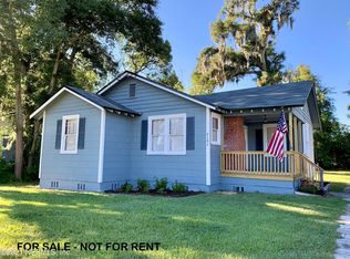 7152 Lucky Dr W, Jacksonville, FL 32208