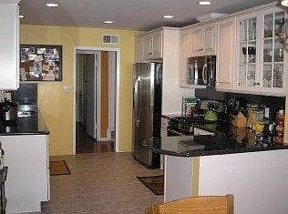 2nd image of 2692 Eaton Ave