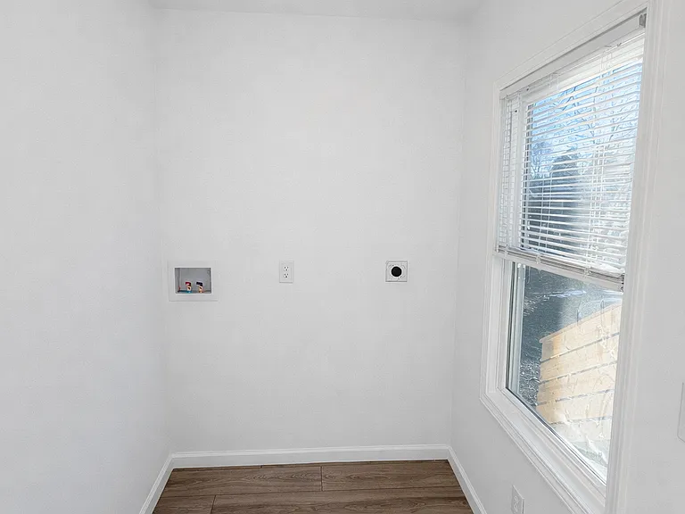 5439 Attaway St — Photo 8