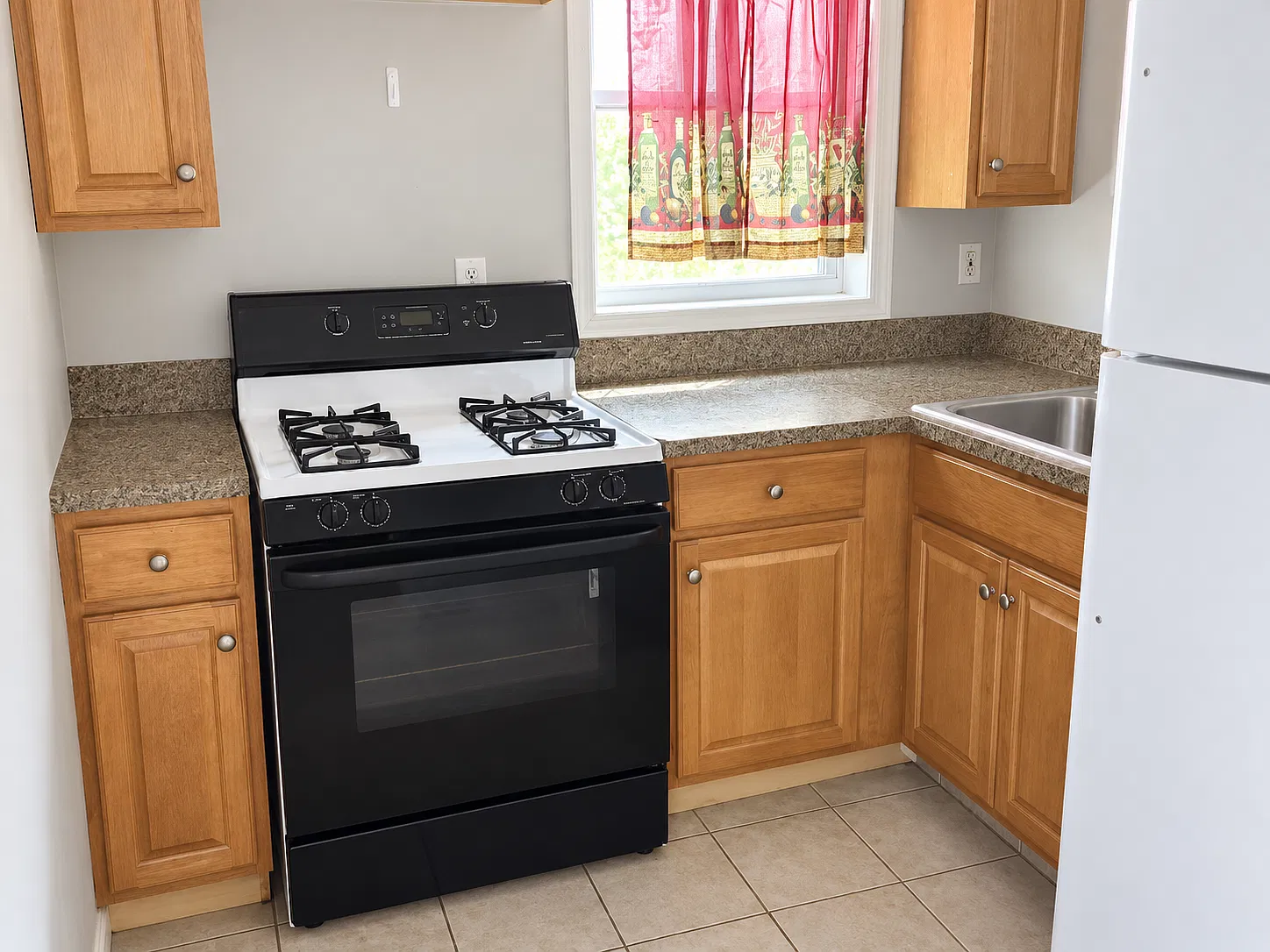 2 bed, $1,699 — Photo 3