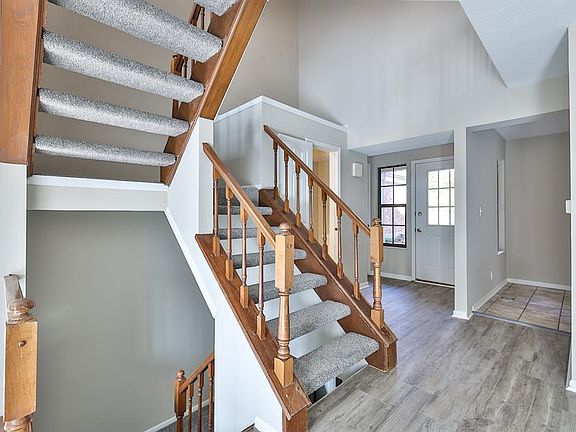 4th image of 6433 Glendale Ct
