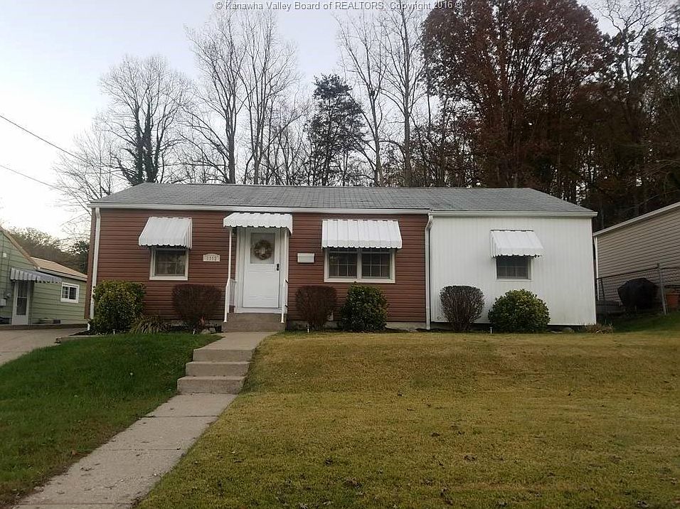 1st image of 1112 Village Dr