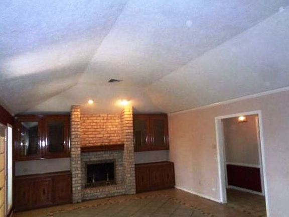 2nd image of 20306 Laurel Lock Dr