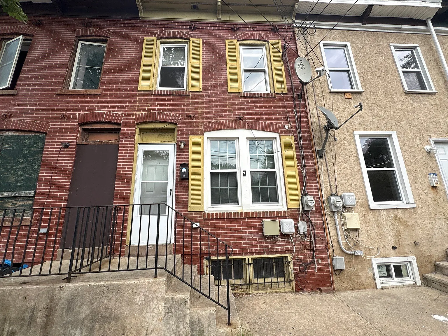 2 bed, 1196 sqft, $1,800 — Photo 1