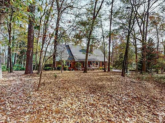 2nd image of 510 Parkwood Ln