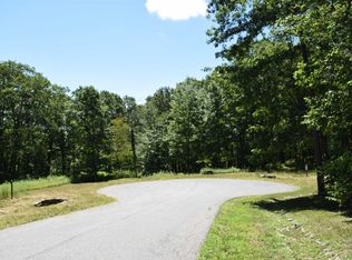 Debby Ln, Pawling, NY 12564