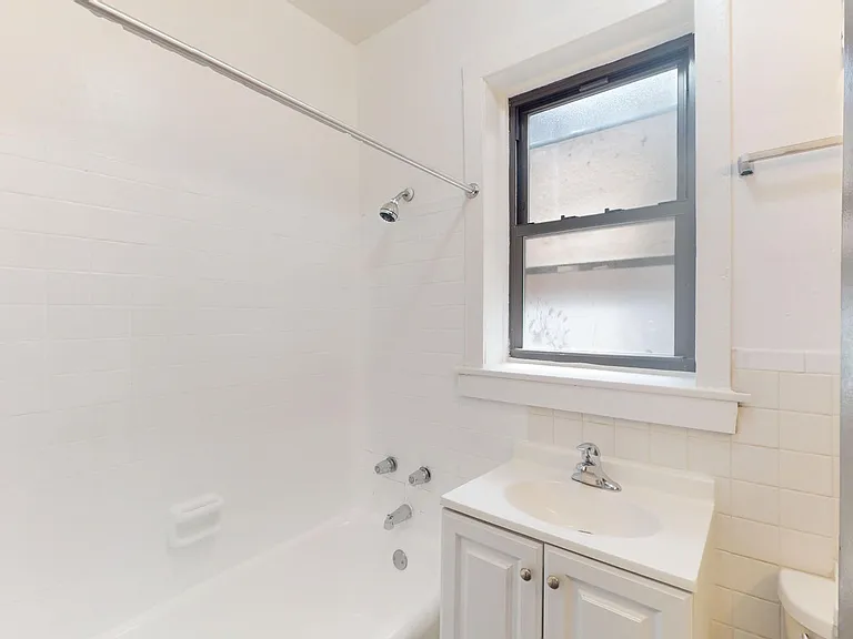 5053 S. Ellis Avenue — Photo 29