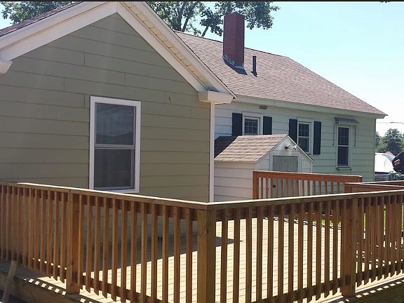 3rd image of 75 Chestnut Street