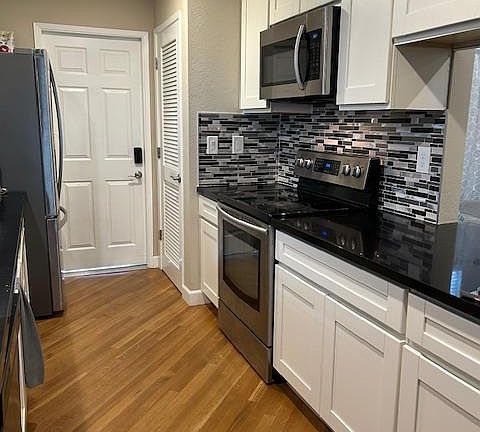 5th image of 260 Oberlin Way