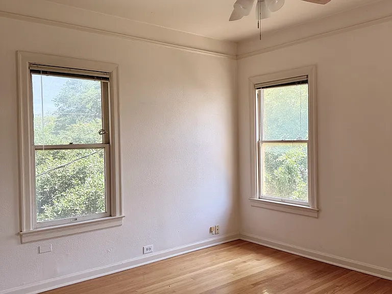 325 E Rosewood Ave — Photo 21
