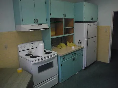 3 bed, 1075 sqft, $1,100 — Photo 4