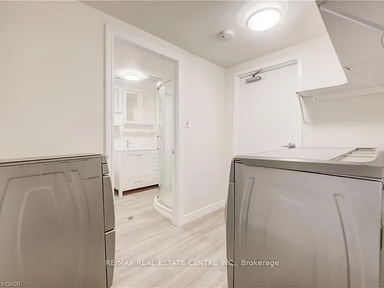 297 Country Hill Dr #B — Photo 9