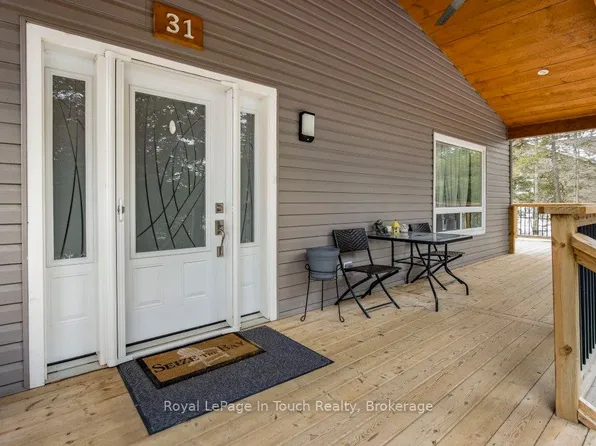 31 Earldom Blvd, Tay, ON L0K 1R0