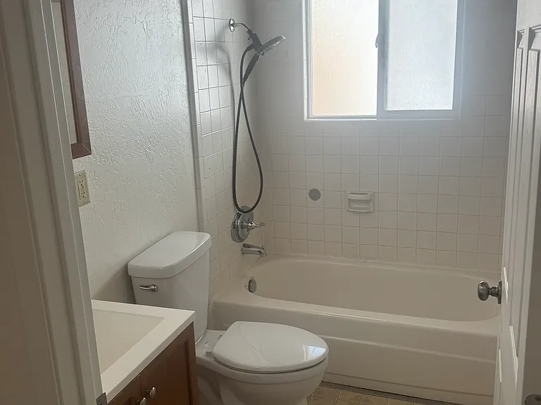 115 Christel Oaks Dr #B — Photo 22
