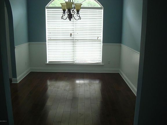 3rd image of 3226 Tea Rose Dr
