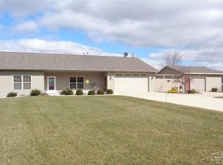 7390 Trinklein Rd, Saginaw, MI 48609