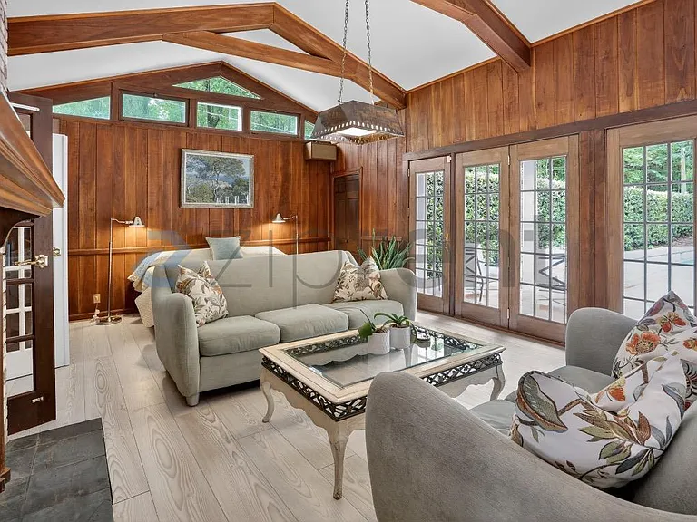 615 Pinecrest Dr — Photo 16