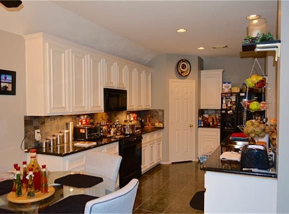 4th image of 4831 Lake Catherine Ct