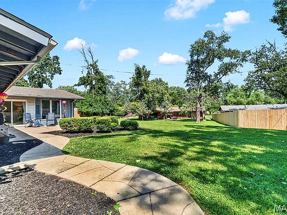 5th image of 1504 Papillon Dr