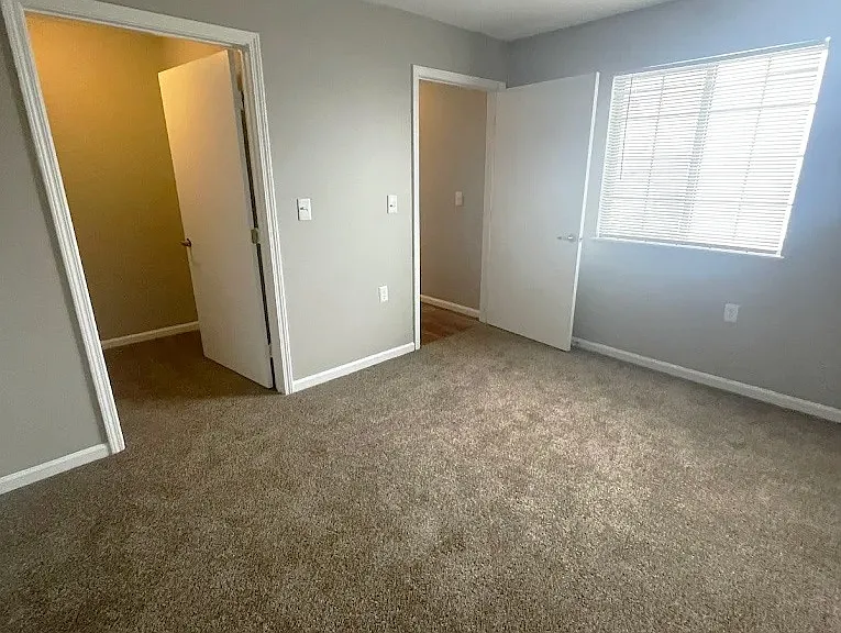 North Ridge Apartments — Photo 6