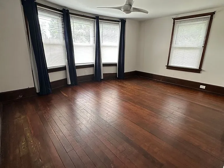 541 W Jersey Ave — Photo 15