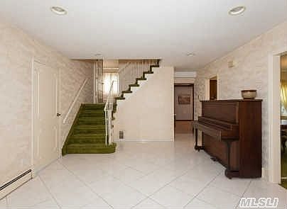 2nd image of 8 Greenvale Dr