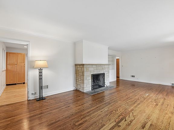 5th image of 1736 Keeney St