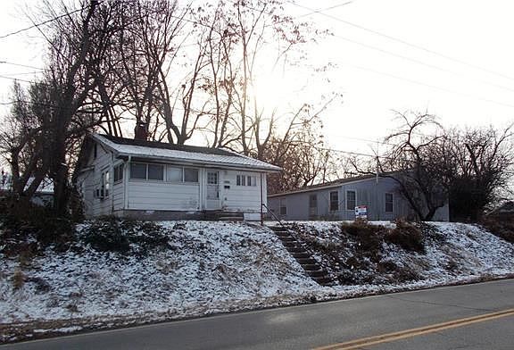 2nd image of 10305 E Kentucky Ave