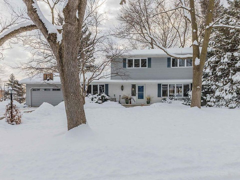 1st image of 10907 Pioneer Dr