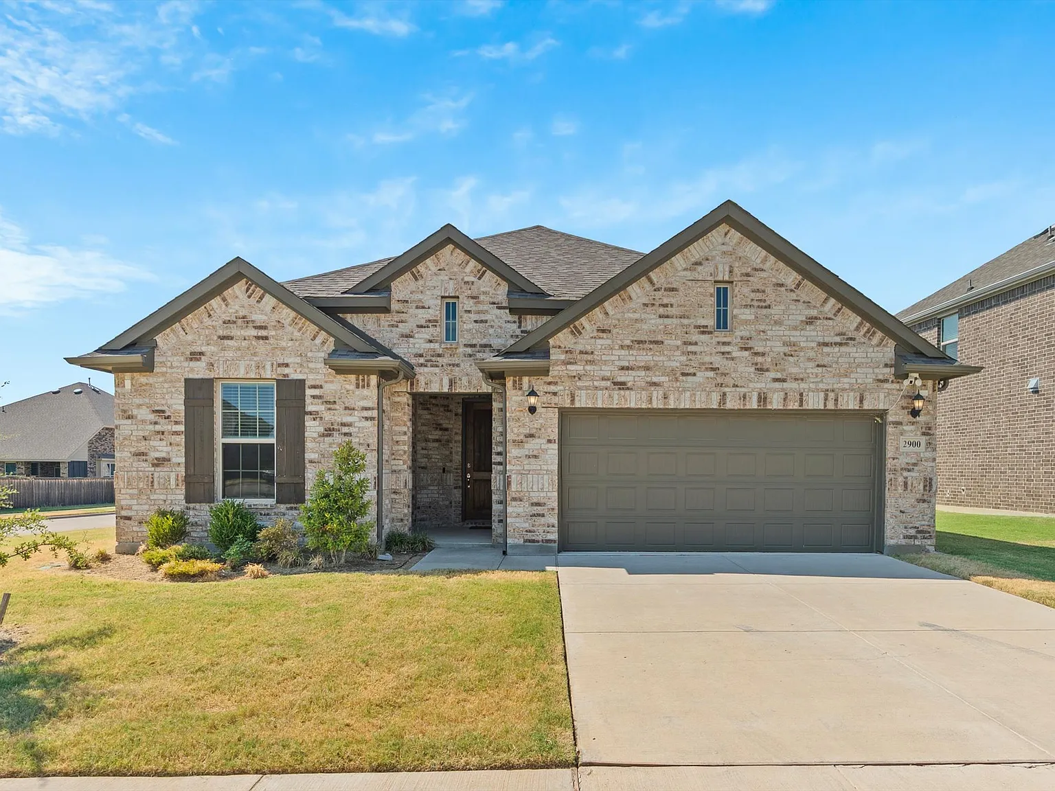 4 bed, 2270 sqft, $3,300 — Photo 1