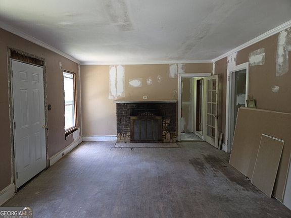 4th image of 959 Gaston St SW