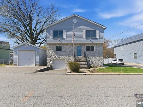 7 Franklin St, Little Ferry, NJ 07643