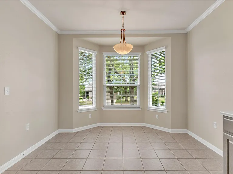 409 Rio Grande Loop — Photo 11