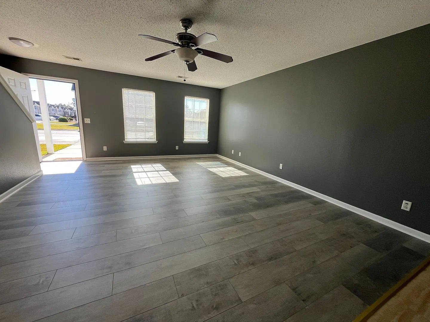Recently Reduced & Move In Special! Two Bedroom Townhome In Port Wentworth — Photo 3