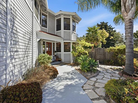 2nd image of 4439 Esta Ln